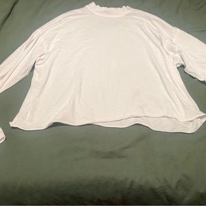 Aerie Long sleeve tee size L NWT